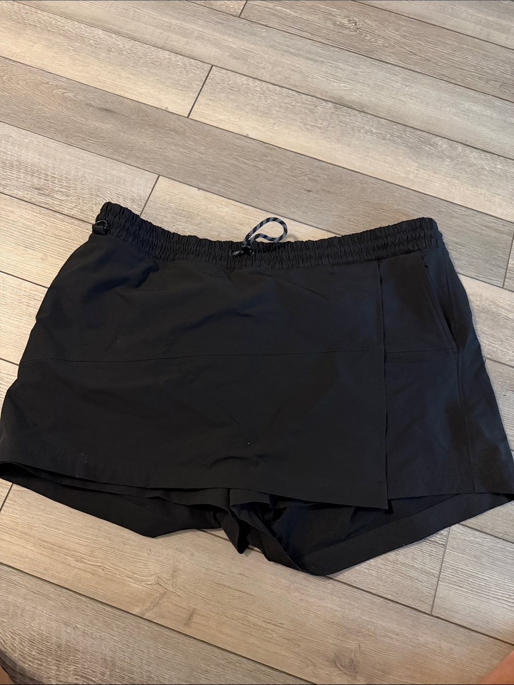 Old Navy Black Athletic Skort with Hidden Shorts